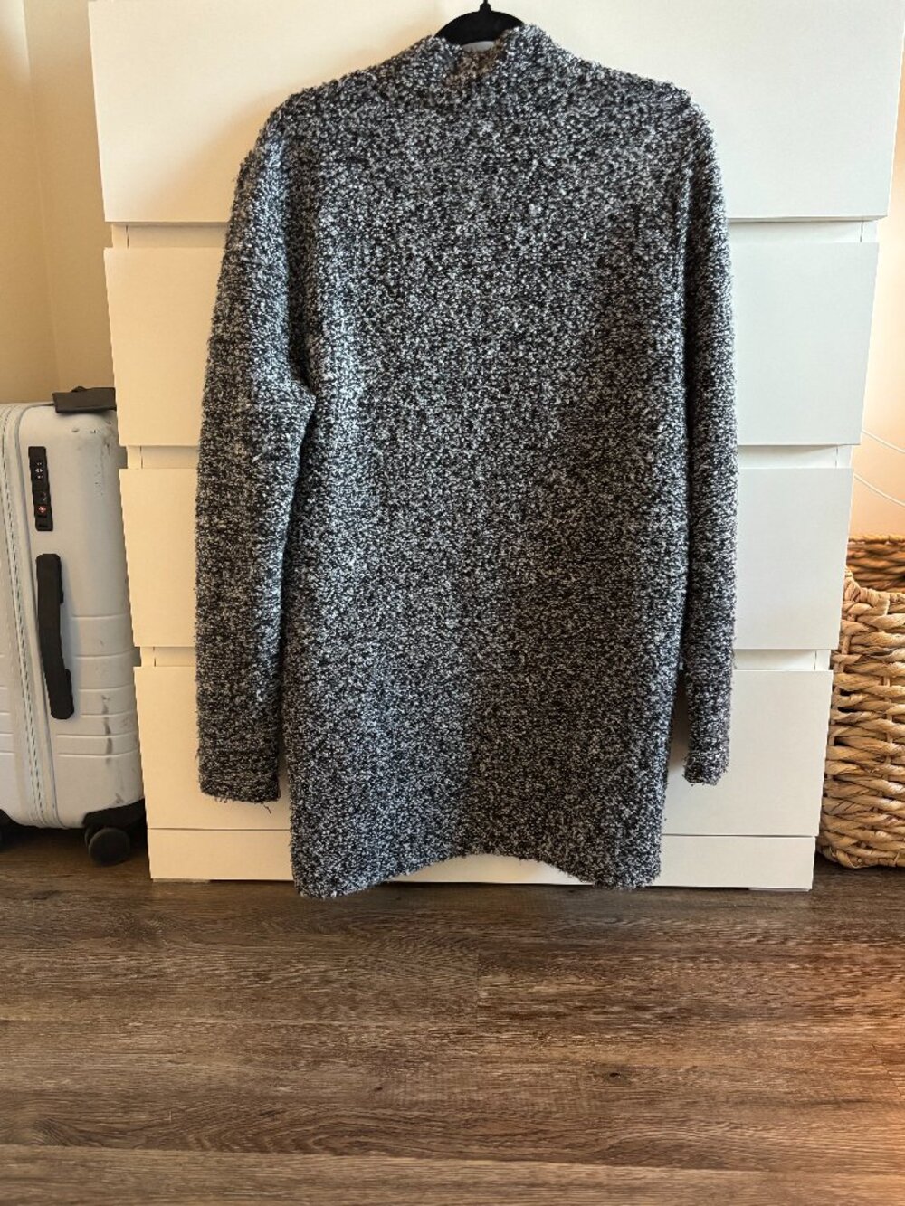 Zara Man Cardigan - Picture 2 of 3